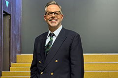 Guido Jentjens als Veit Pogner